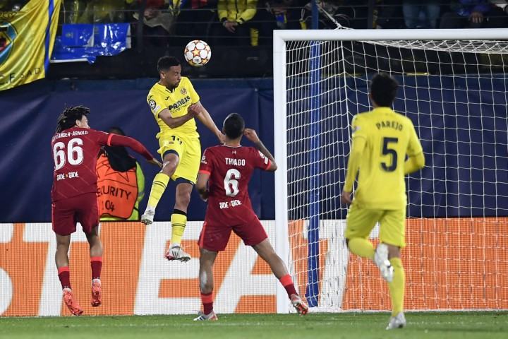 Villarreal bất ngờ có 2 bàn thắng sớm trong 45 phút đầu tiên 
